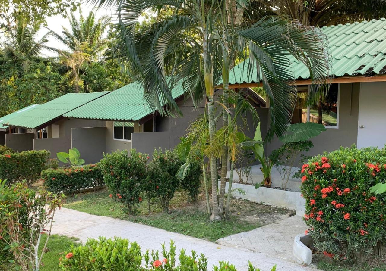 Siam Flora Resort Koh Lanta Exterior photo
