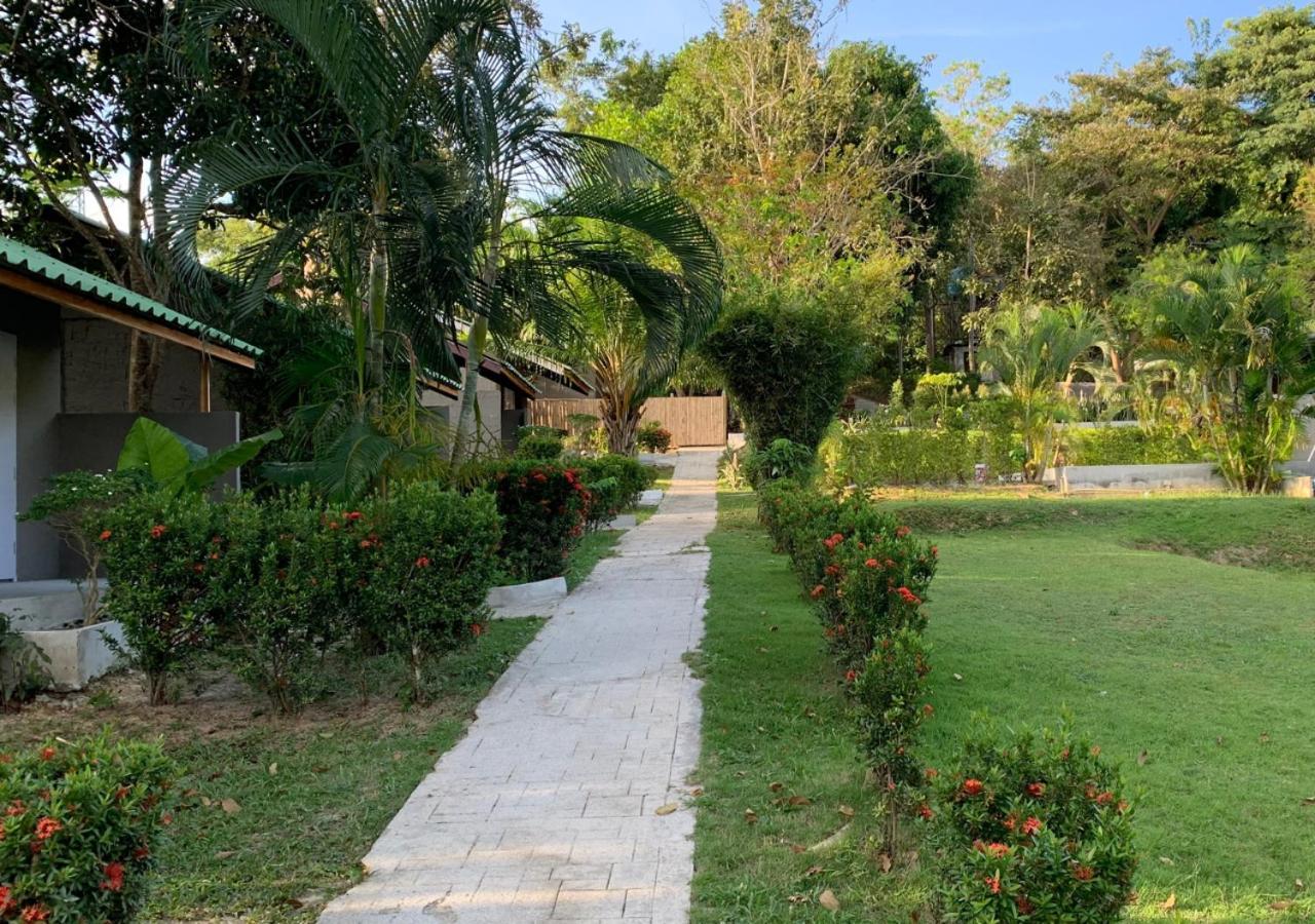 Siam Flora Resort Koh Lanta Exterior photo