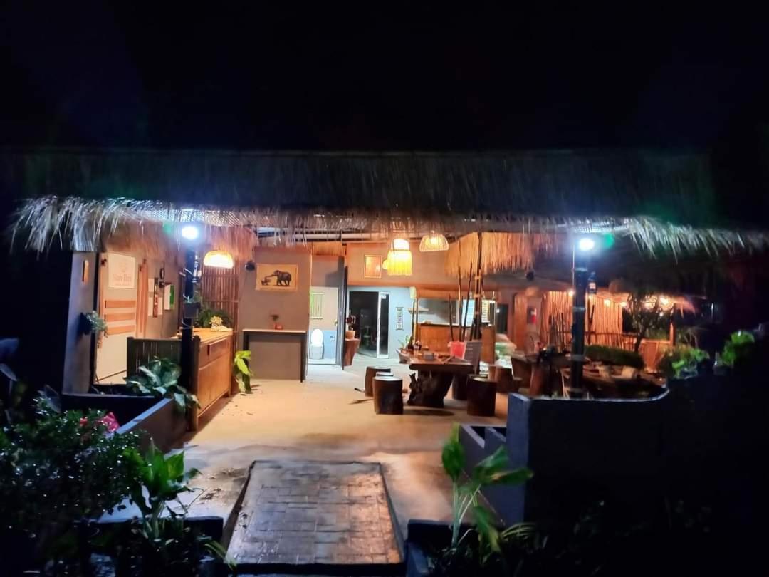 Siam Flora Resort Koh Lanta Exterior photo